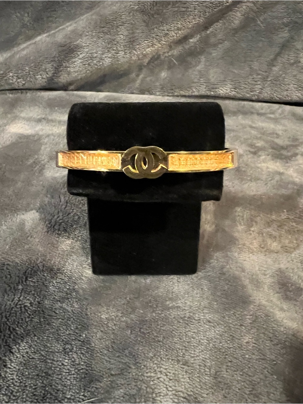 Inspired Emblem Textured Bangle
